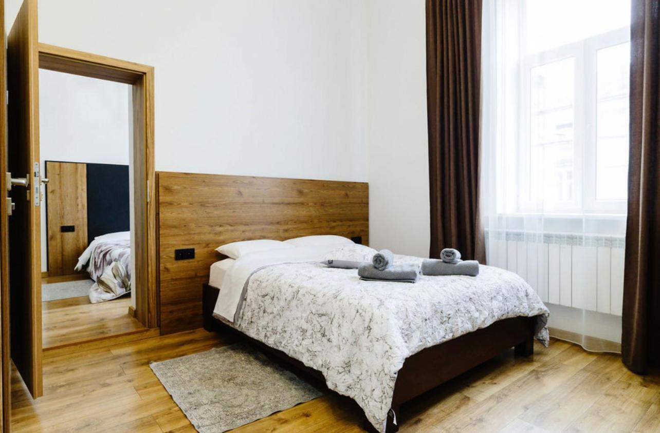 Опал Hotell Stryj Exteriör bild