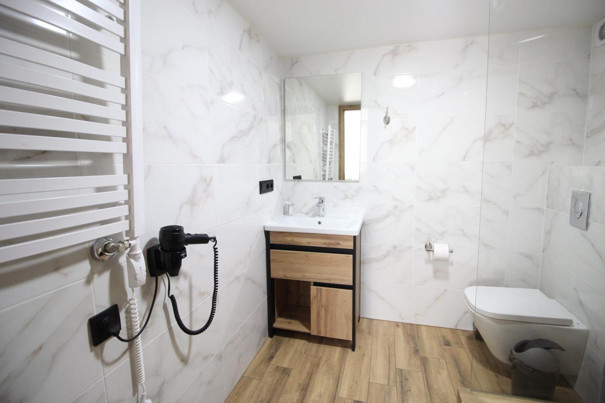 Опал Hotell Stryj Exteriör bild